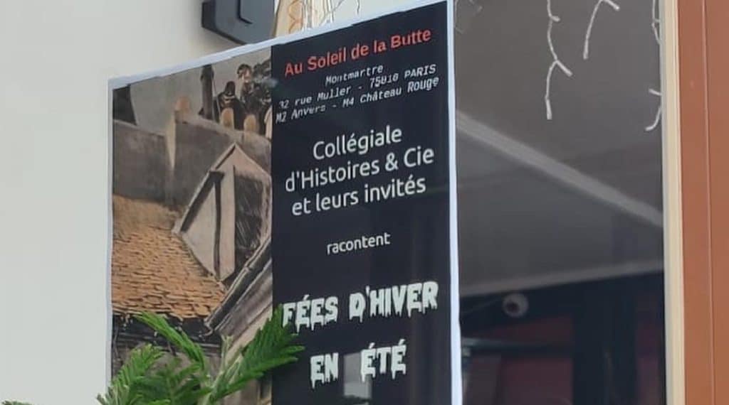 L’affiche du spectacle collégial d’Histoires & Cie, « Fées d'hiver en été », sur la vitrine d’Au Soleil de la Butte, le 26 juin 2023 | PATRICK CRESPEL/FACEBOOK
